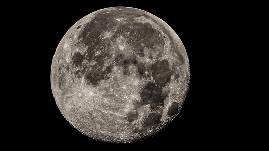 Full moon in Detail - Carters & Shadows